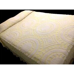 Vintage Yellow Starburst Medallion Chenille Full Double Size Bedspread 96"X106"